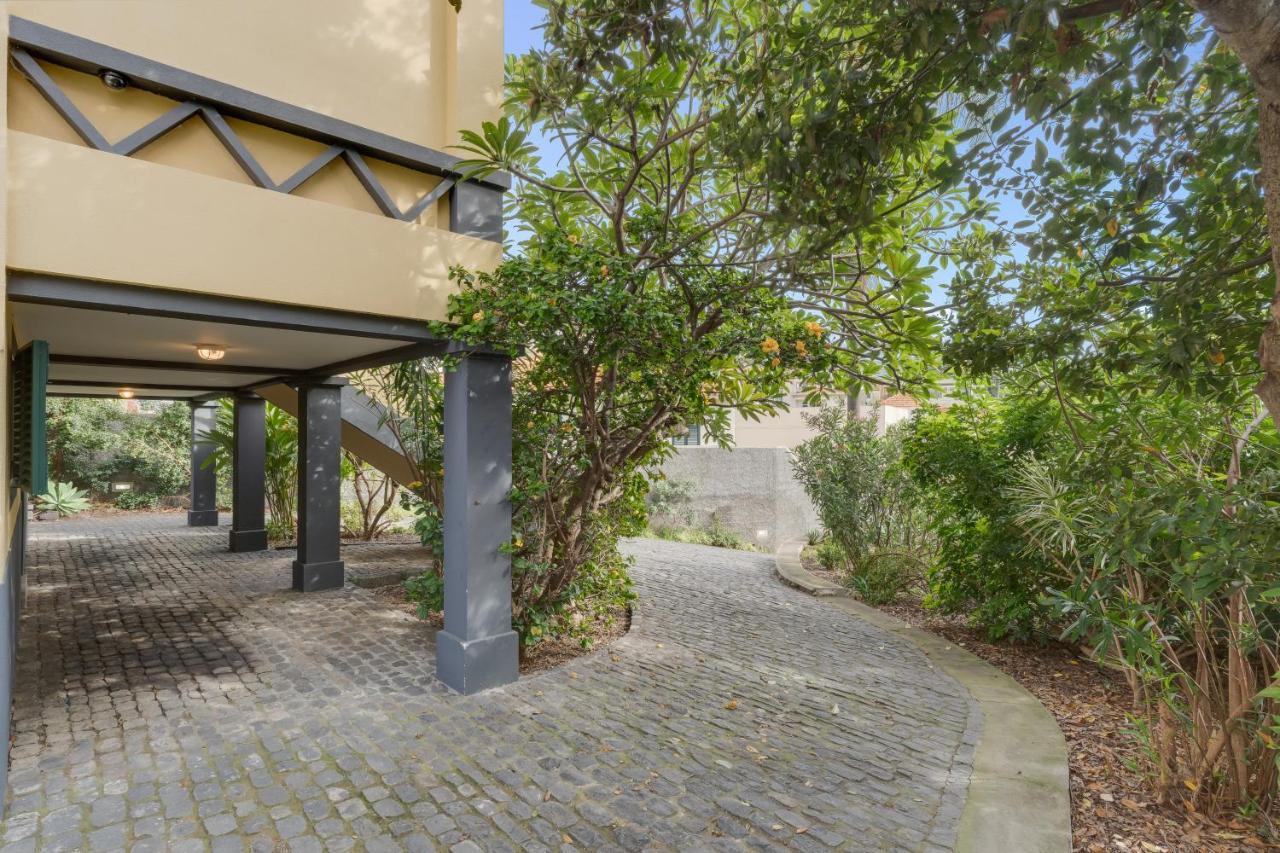 Casa Estufa 25 Villa ฟุงชาล ภายนอก รูปภาพ